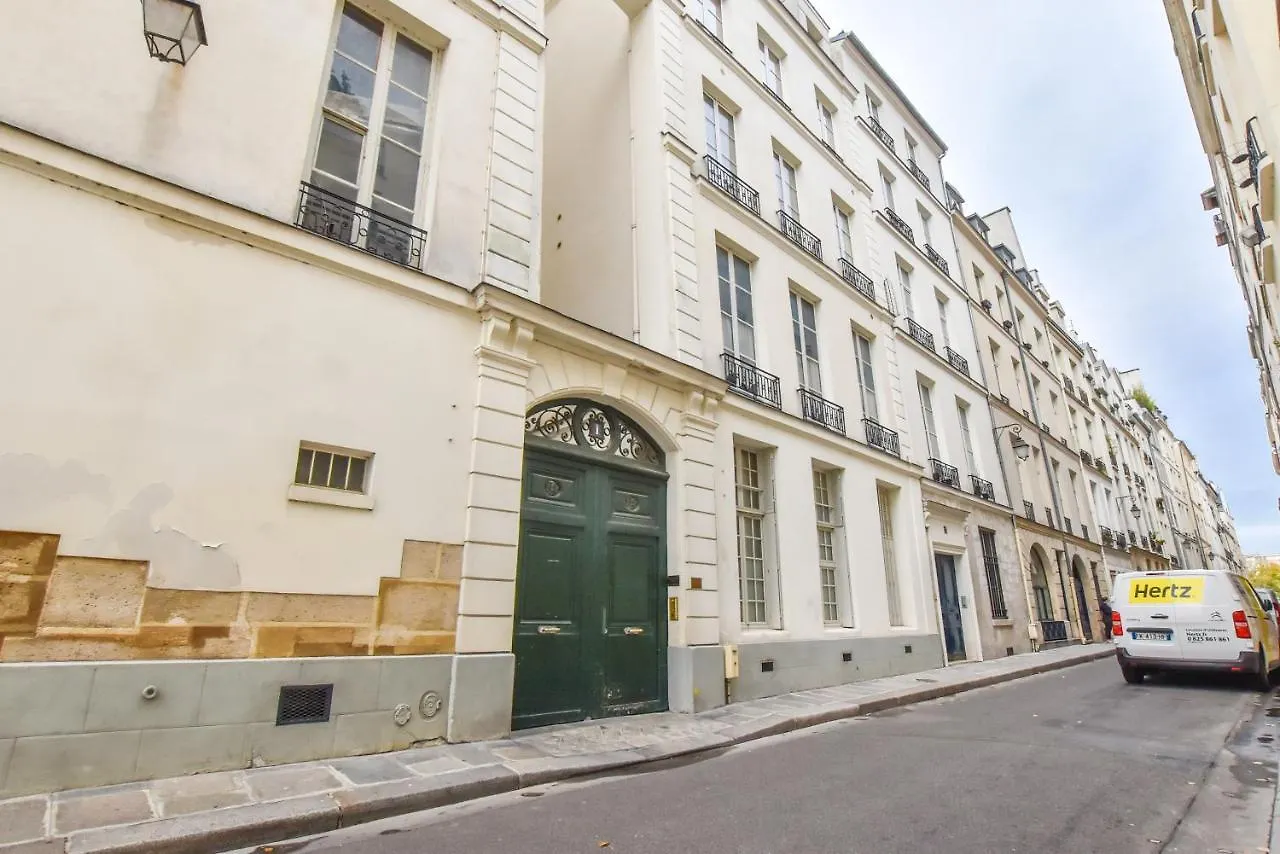 Appartement CMG Ile Saint Louis à Paris